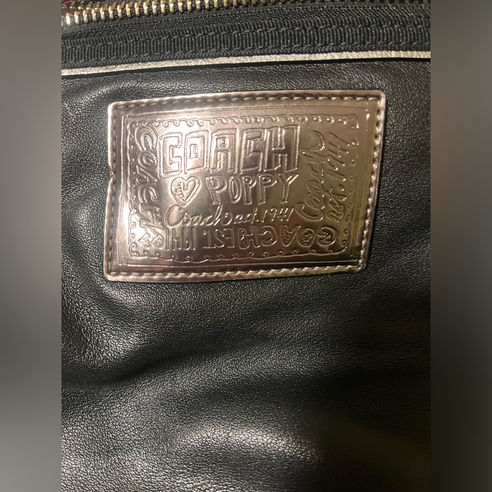 Coach Black Purse with 2 front zipper pockets - Picture 5 of 5